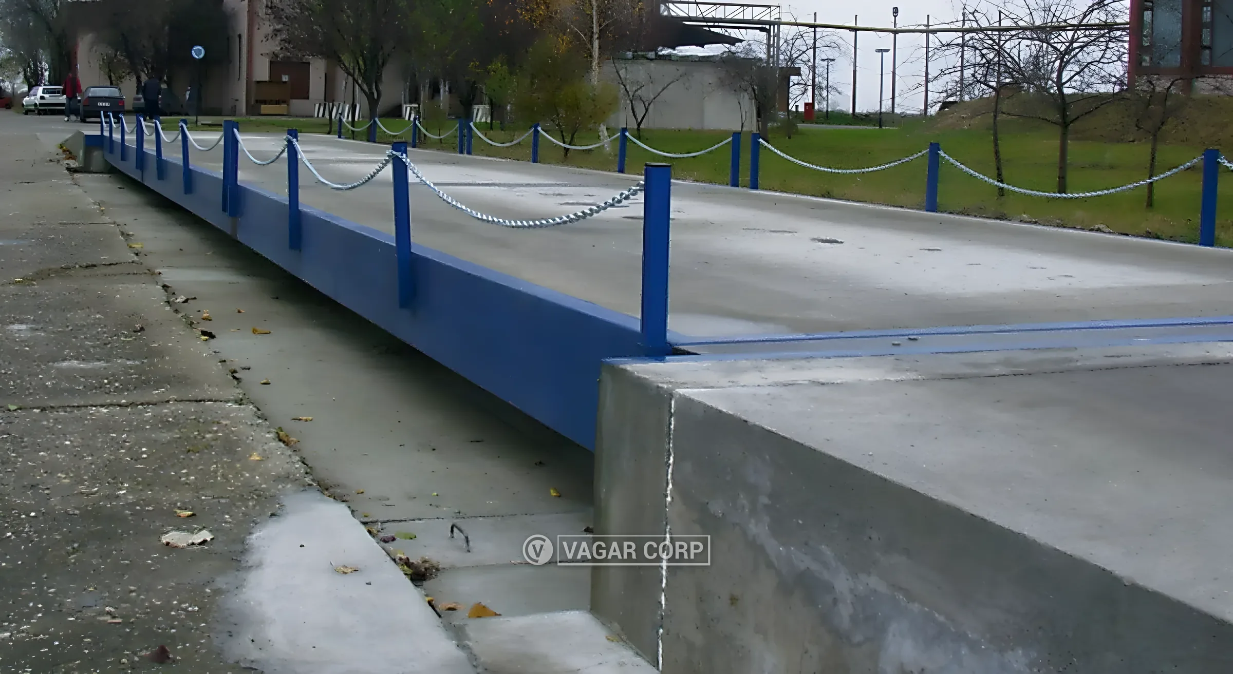Bočni pogled na čeličnu kamionsku vagu